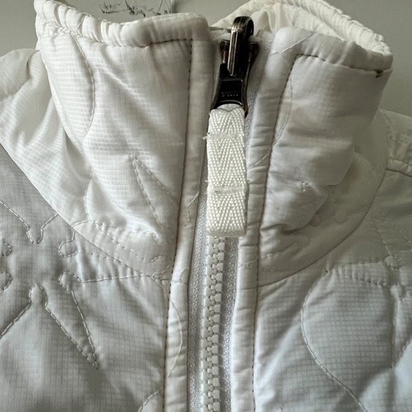 The North Face Women's Puffer Jacket - Picture 4 of 10